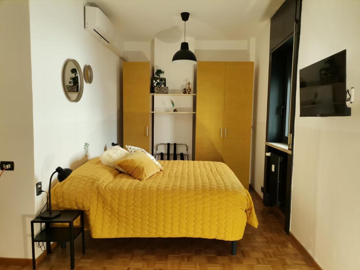 Guesthouse Tree Rooms Industrial بيرغامو المظهر الخارجي الصورة