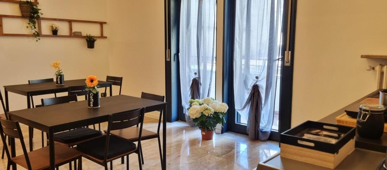 Guesthouse Tree Rooms Industrial بيرغامو المظهر الخارجي الصورة