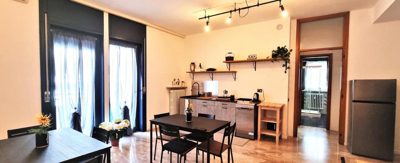 Guesthouse Tree Rooms Industrial بيرغامو المظهر الخارجي الصورة