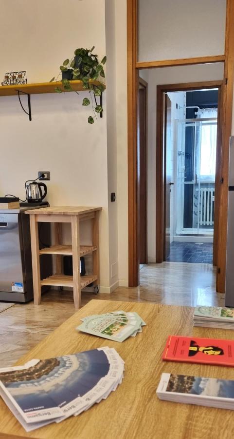 Guesthouse Tree Rooms Industrial بيرغامو المظهر الخارجي الصورة
